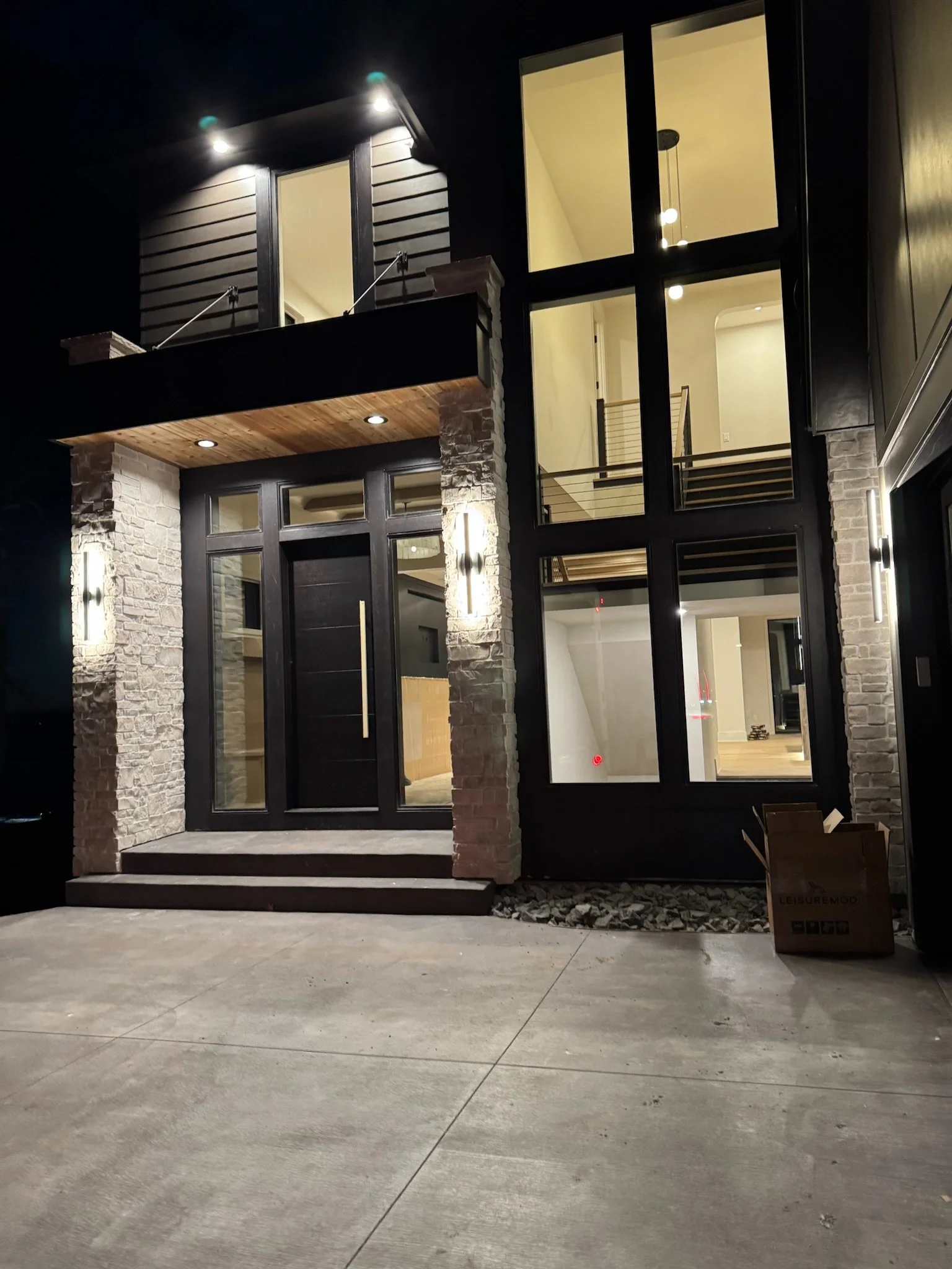 Collegiate Power Movers serving Minnetonka, Minnesota