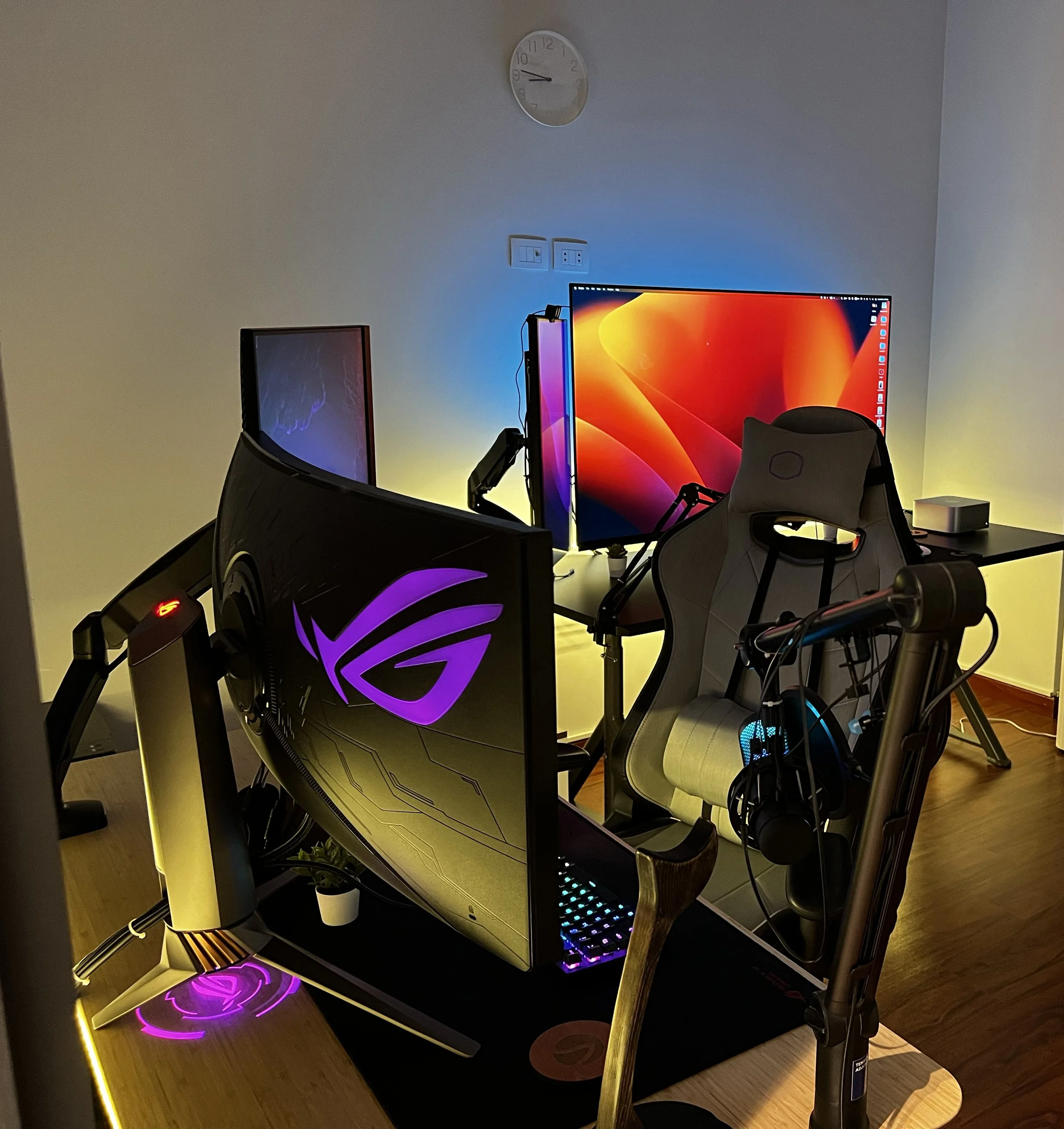 Office setup 01 detail 01