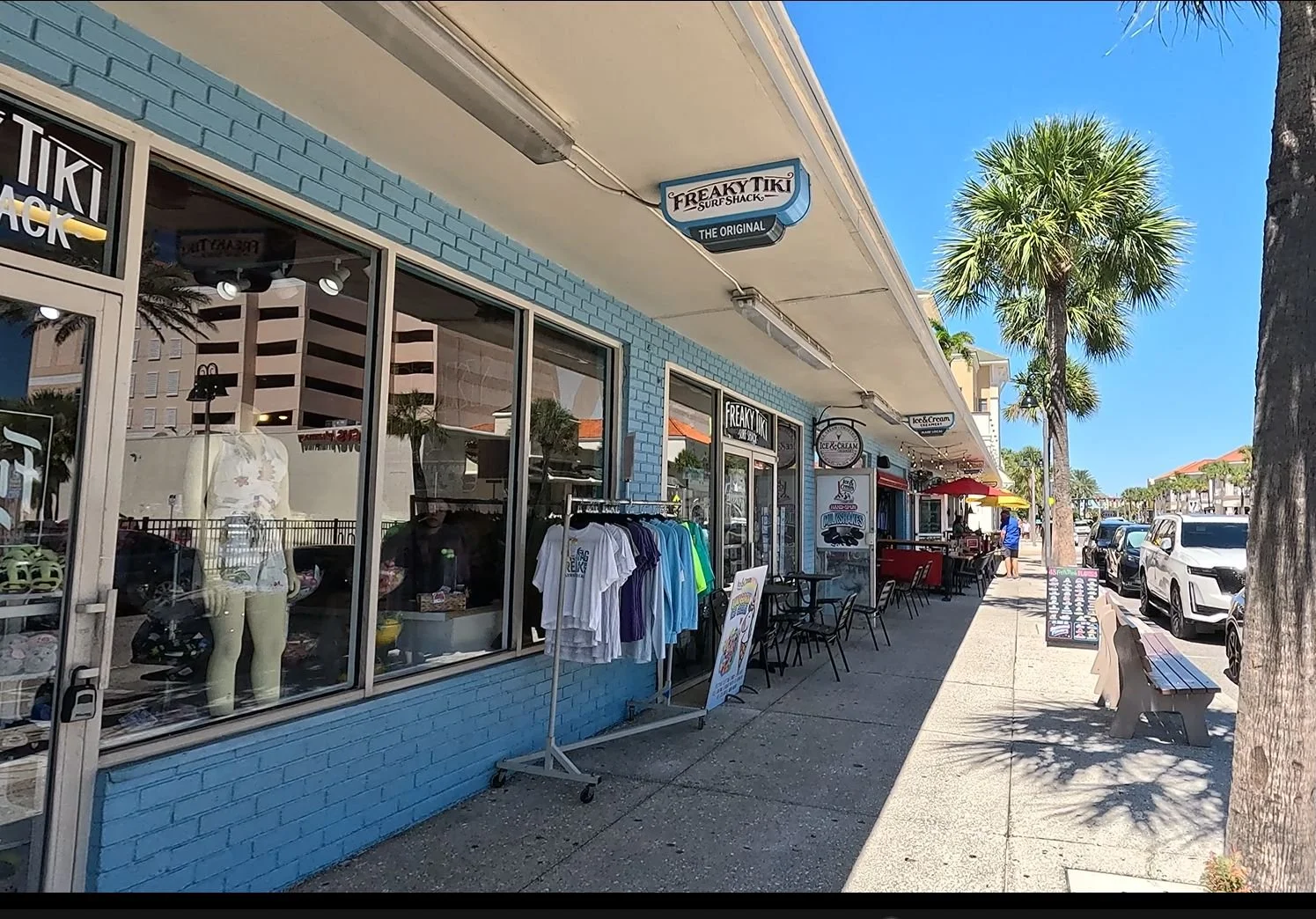 Clearwater Beach shops and ice cream near Pier 60, Travelling Pandas in Clearwater