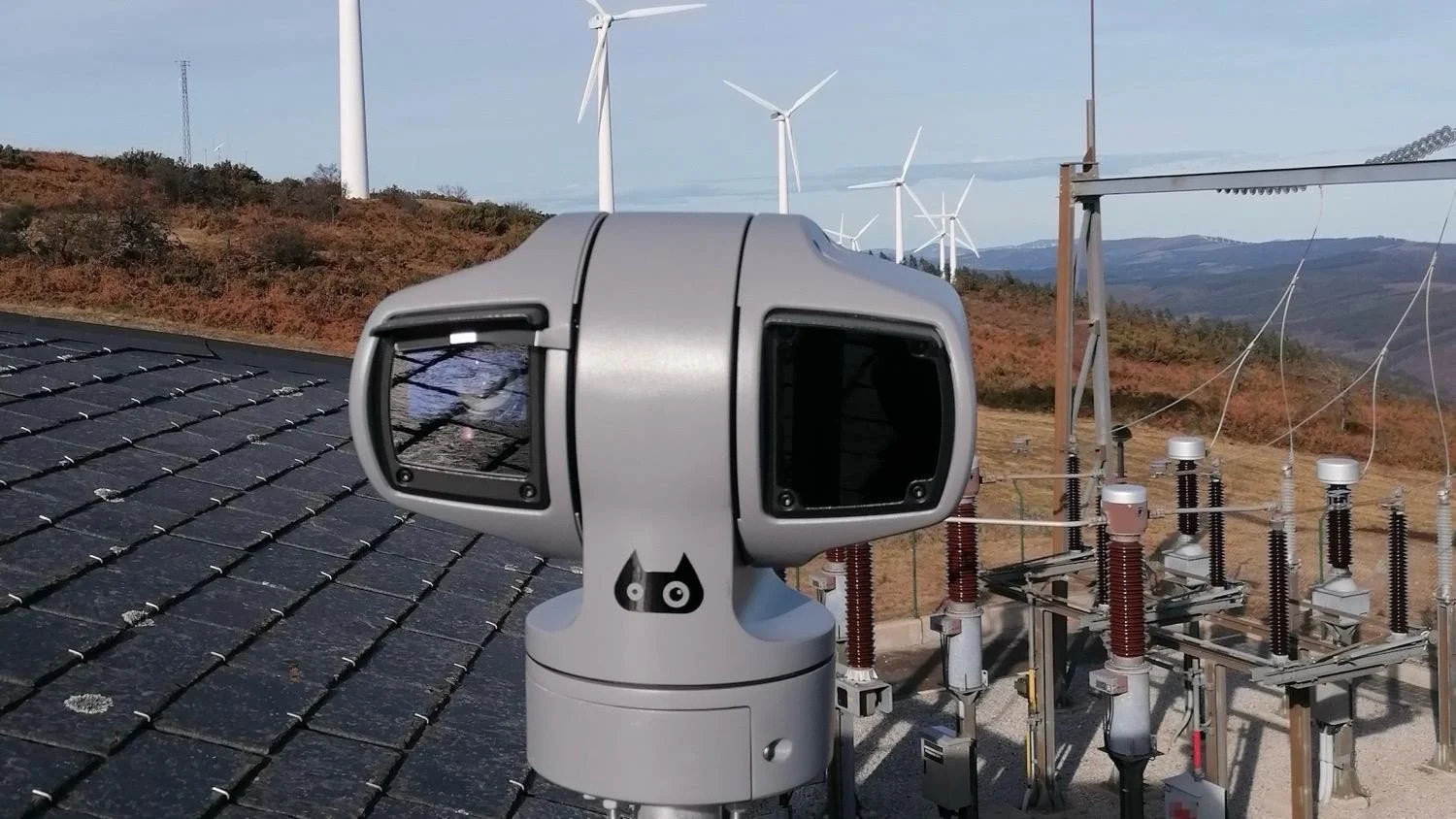 Field-deployed wildfire detection camera system used for early fire risk monitoring