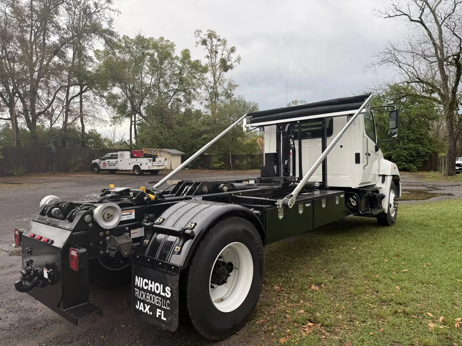 SwapLoader Hooklift Installation