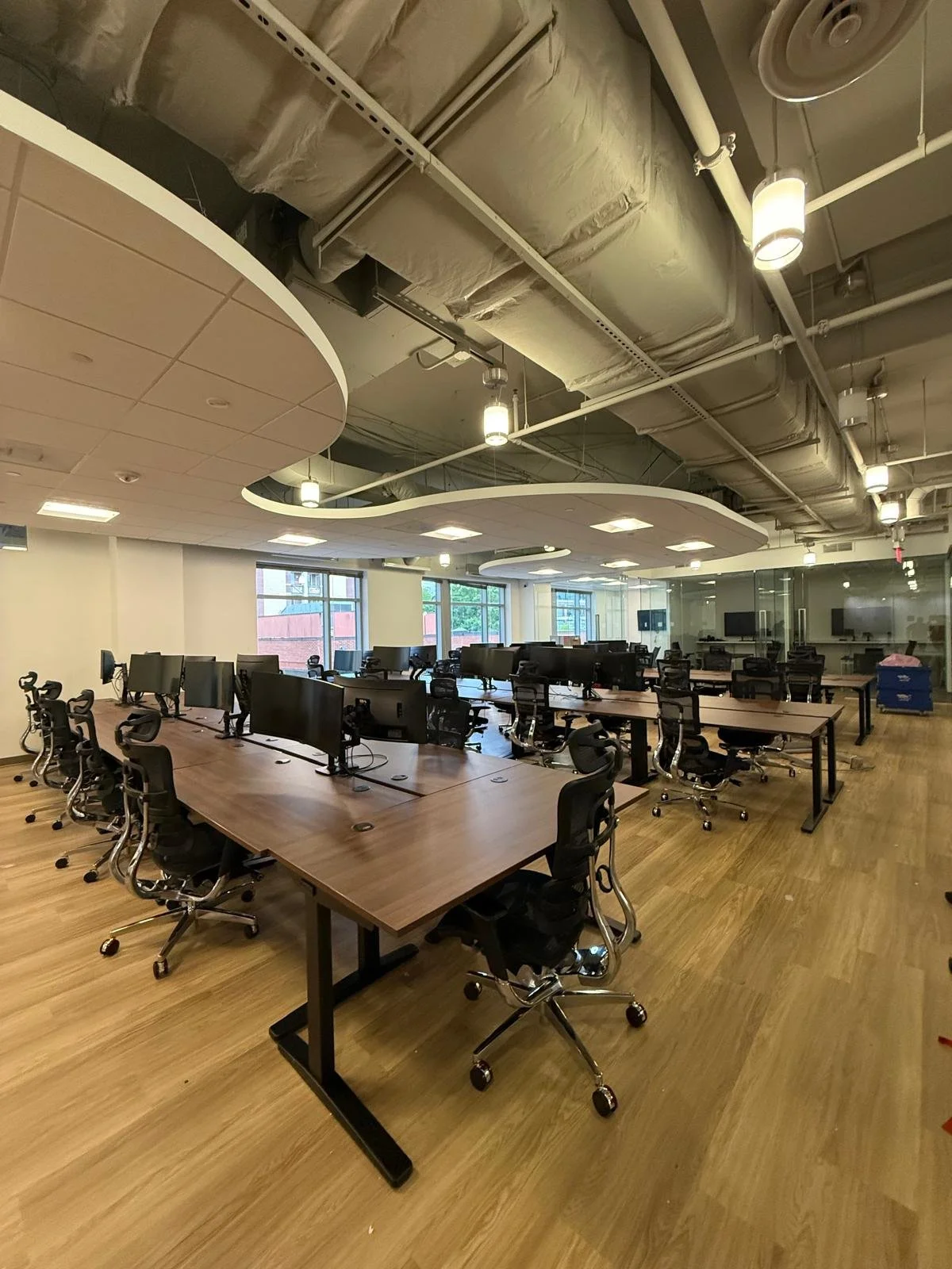 USSI commercial furniture receiving and delivery project in the DMV