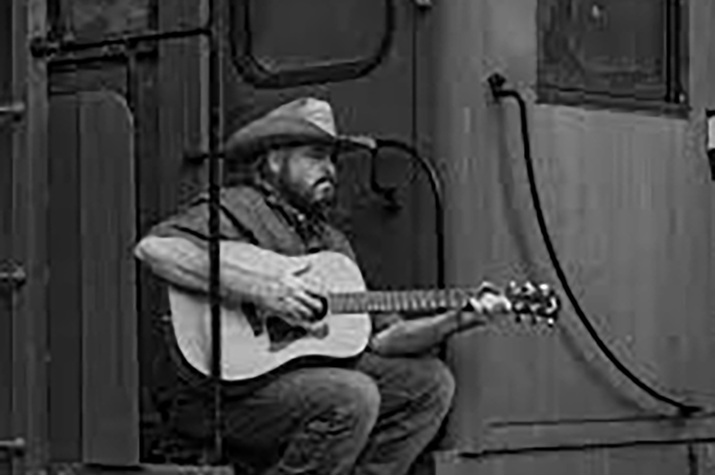 Live Music Aaron Lowry