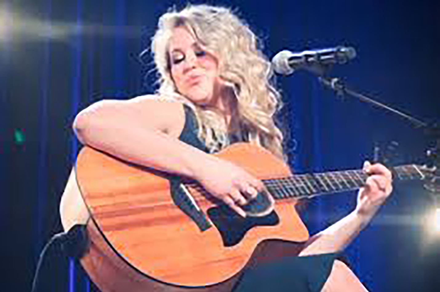 Live Music Laura Cashman