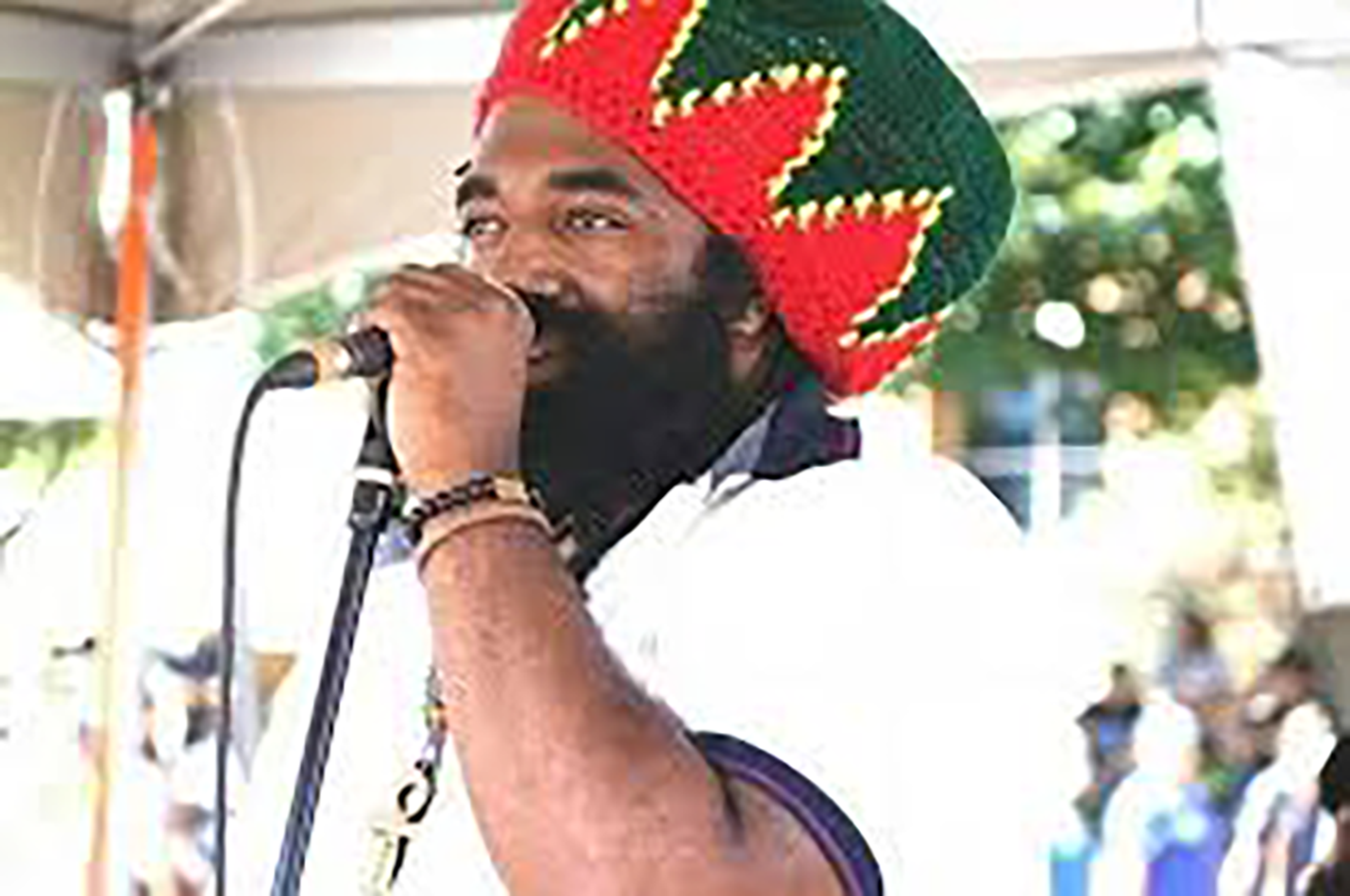 Live Music Adwela & The Uprising