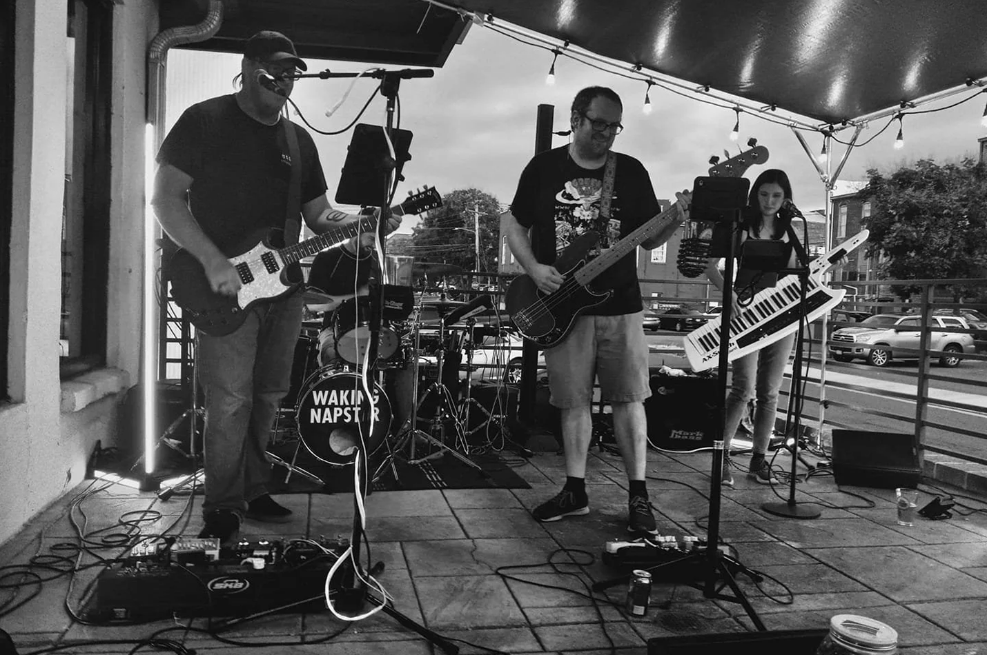 Live Music Waking Napster
