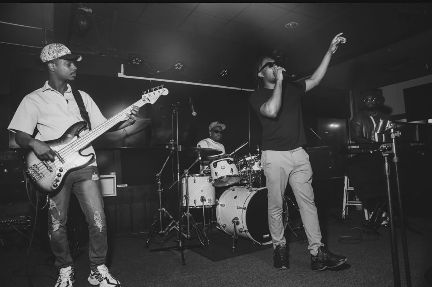 Live Music Jet Capriest