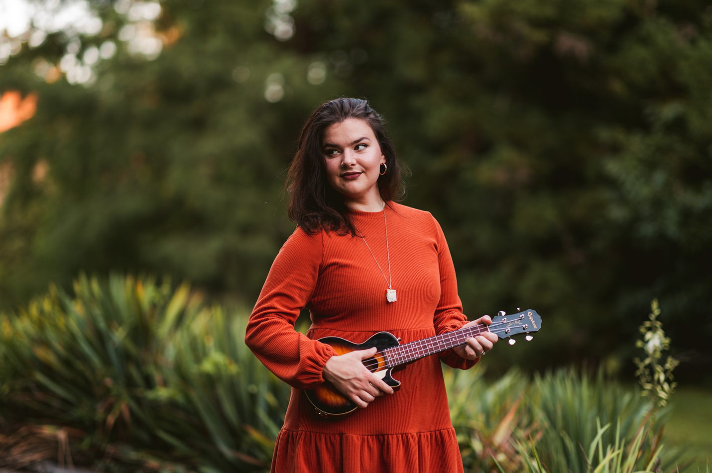Live Music Melanie Pearl