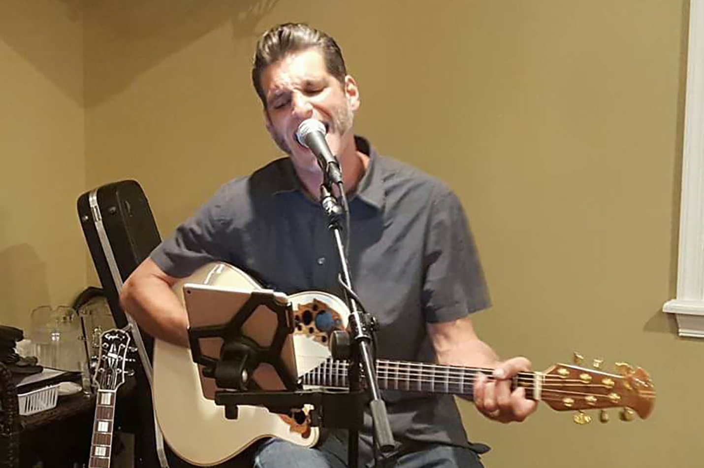 Live Music Josh Lowe