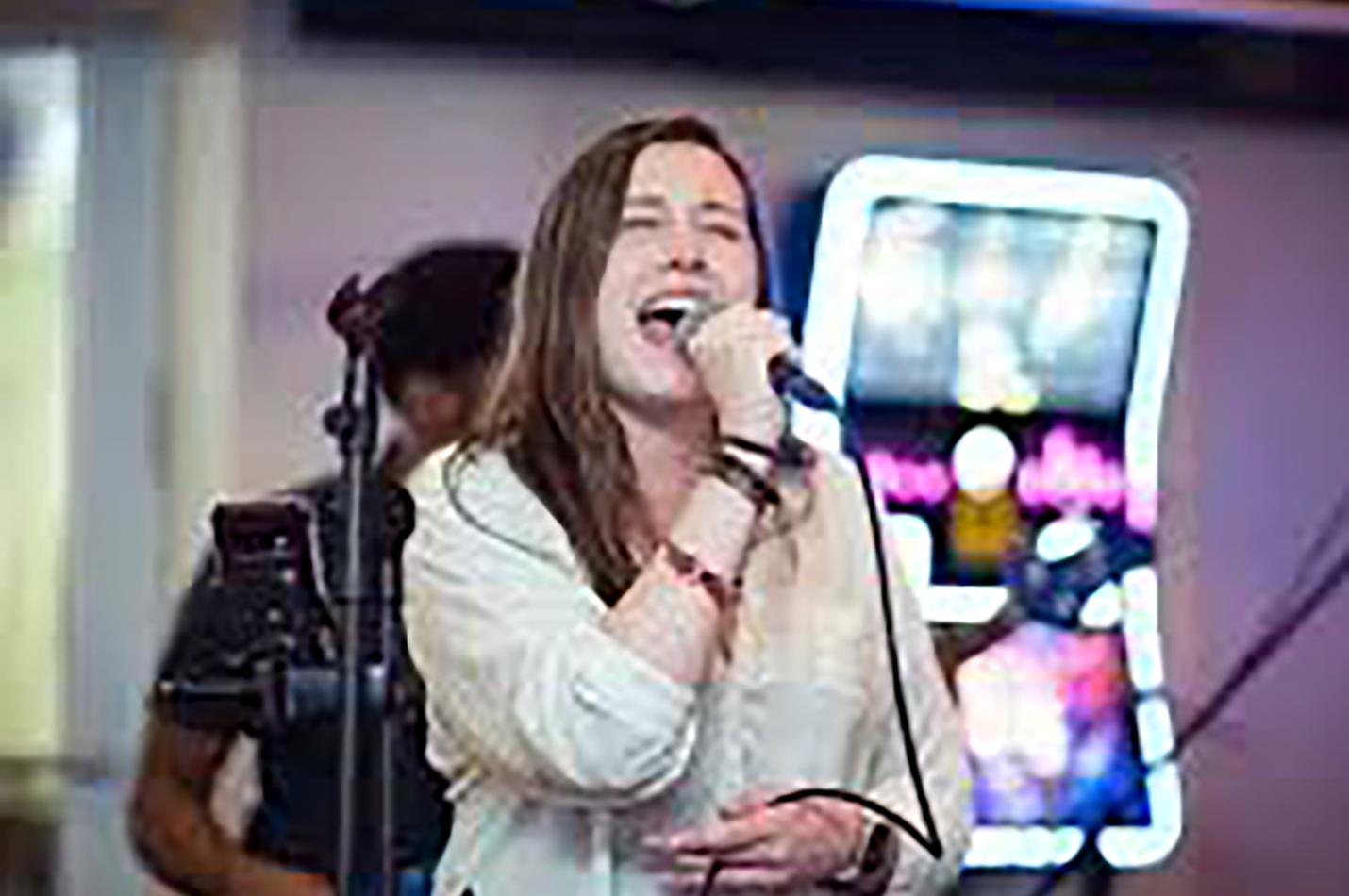 Live Music Chelsea Sager