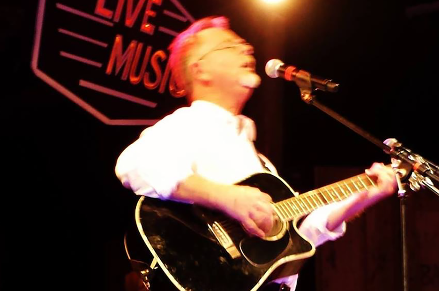 Live Music Jodie Davis