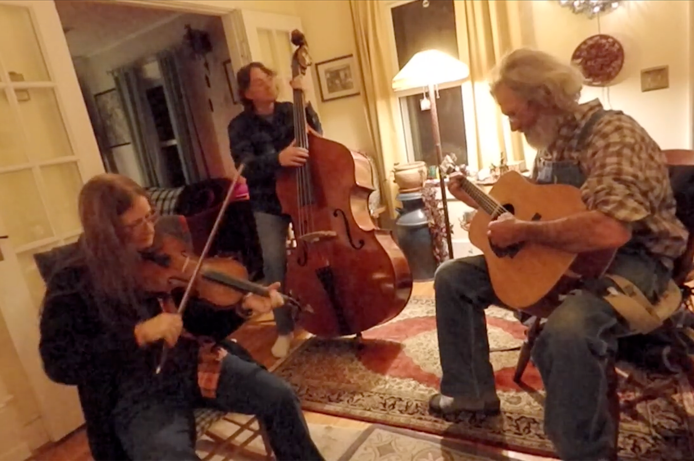 Live Music Smokin' Trout