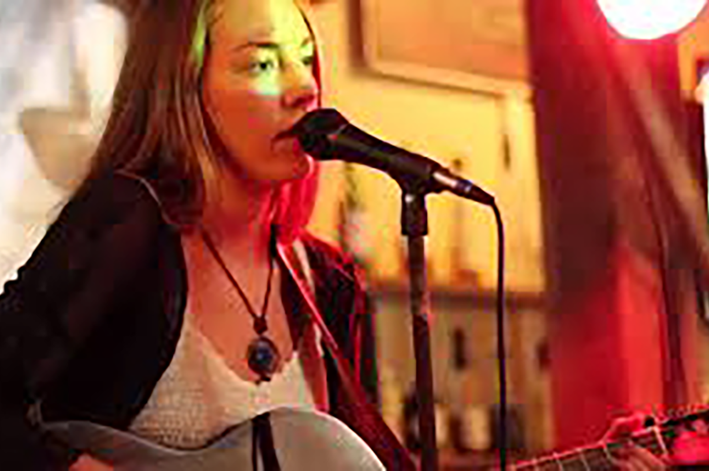 Live Music Kiaya Abernathy