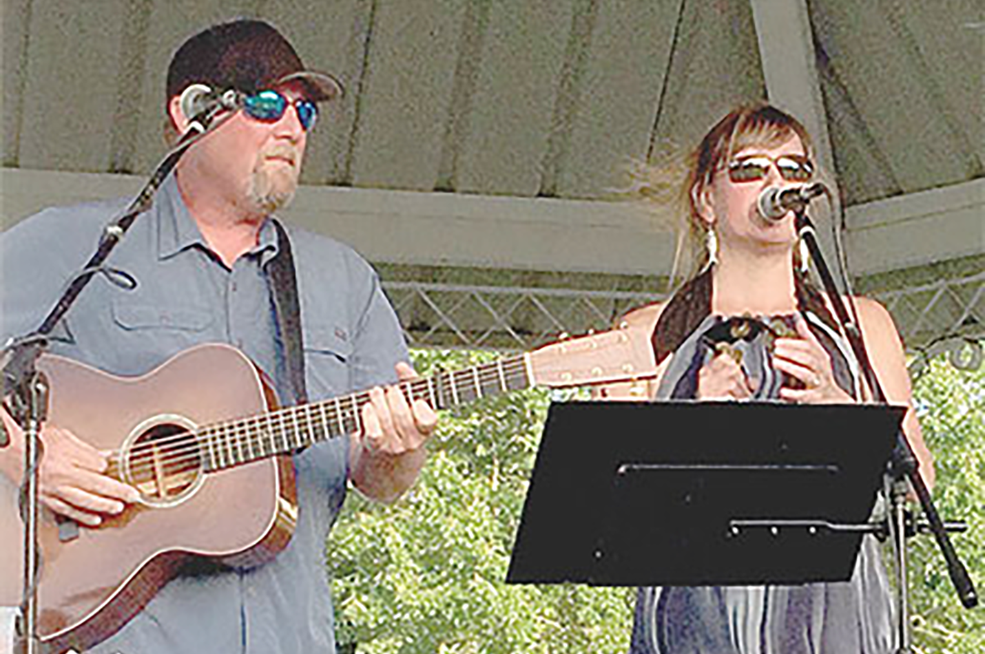 Live Music Chris and Jane Stanley