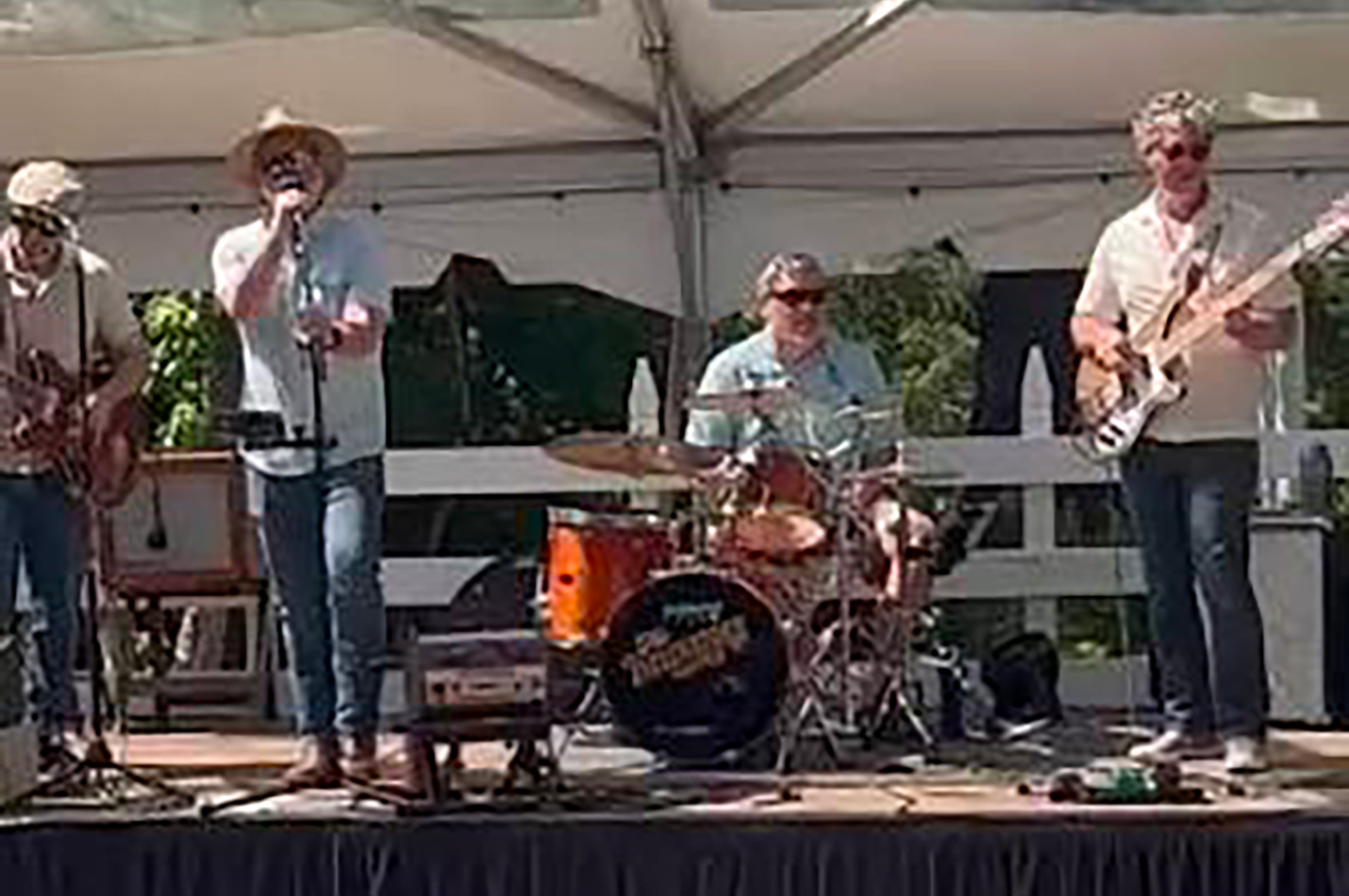 Live Music The Inclinators