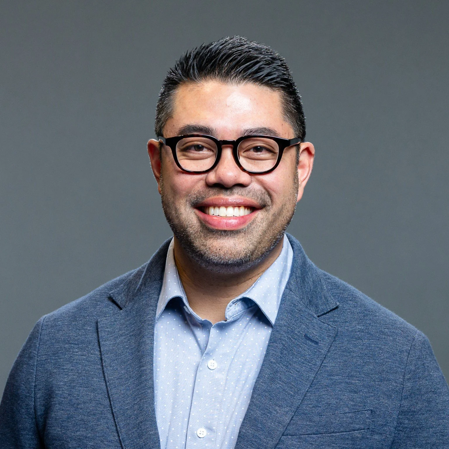 Dr. Glenn Canares