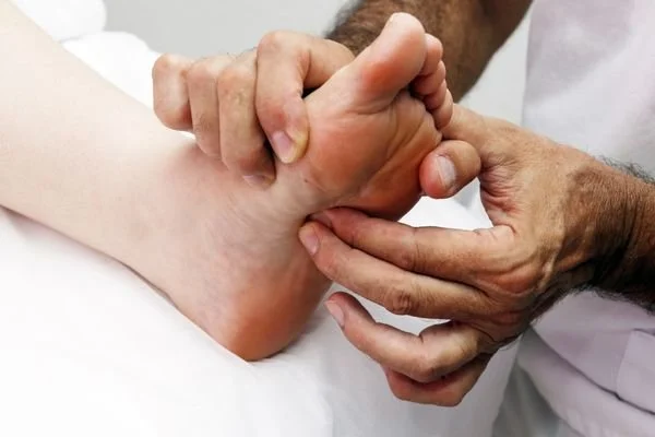 Cupping therapy for plantar fasciitis heel pain at Los Angeles clinic