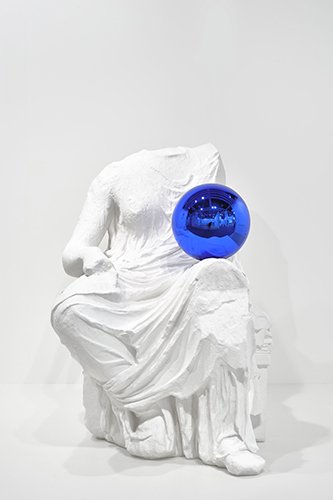 Jeff Koons, Gazing Ball (Demeter)