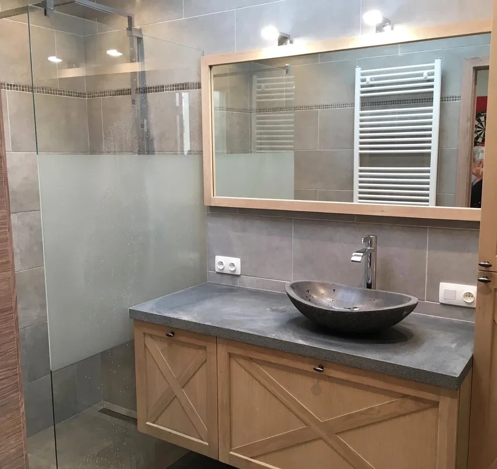 Badkamer renovatie sanitair verwarming warmtepomp Antwerpen Polyplast