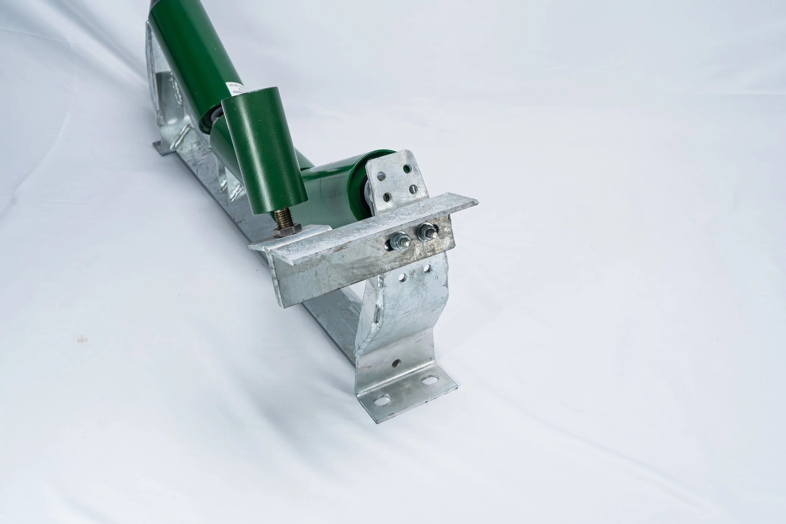 Heavy-duty conveyor frame support