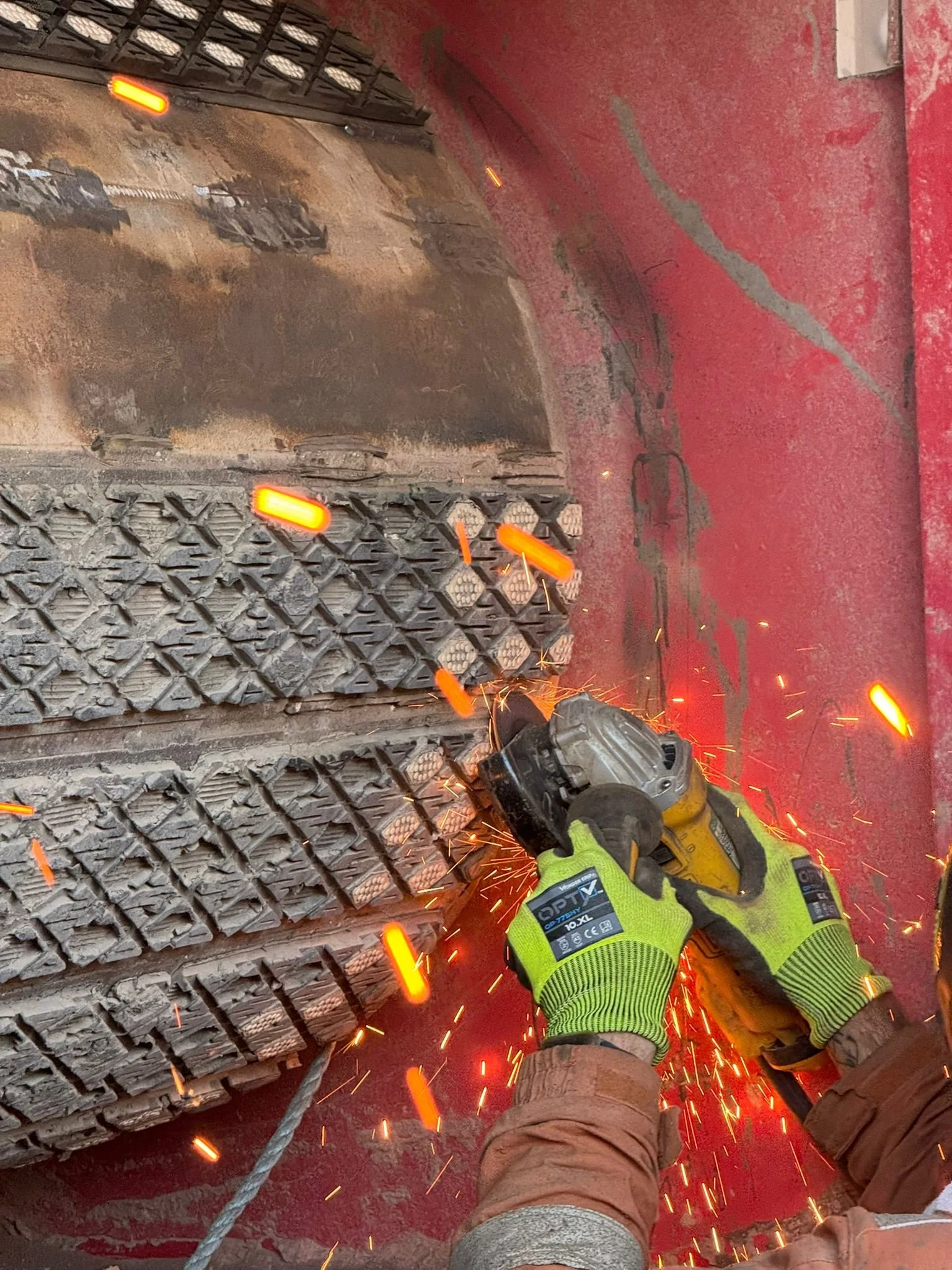 QPI fitting and fabrication support for conveyor systems