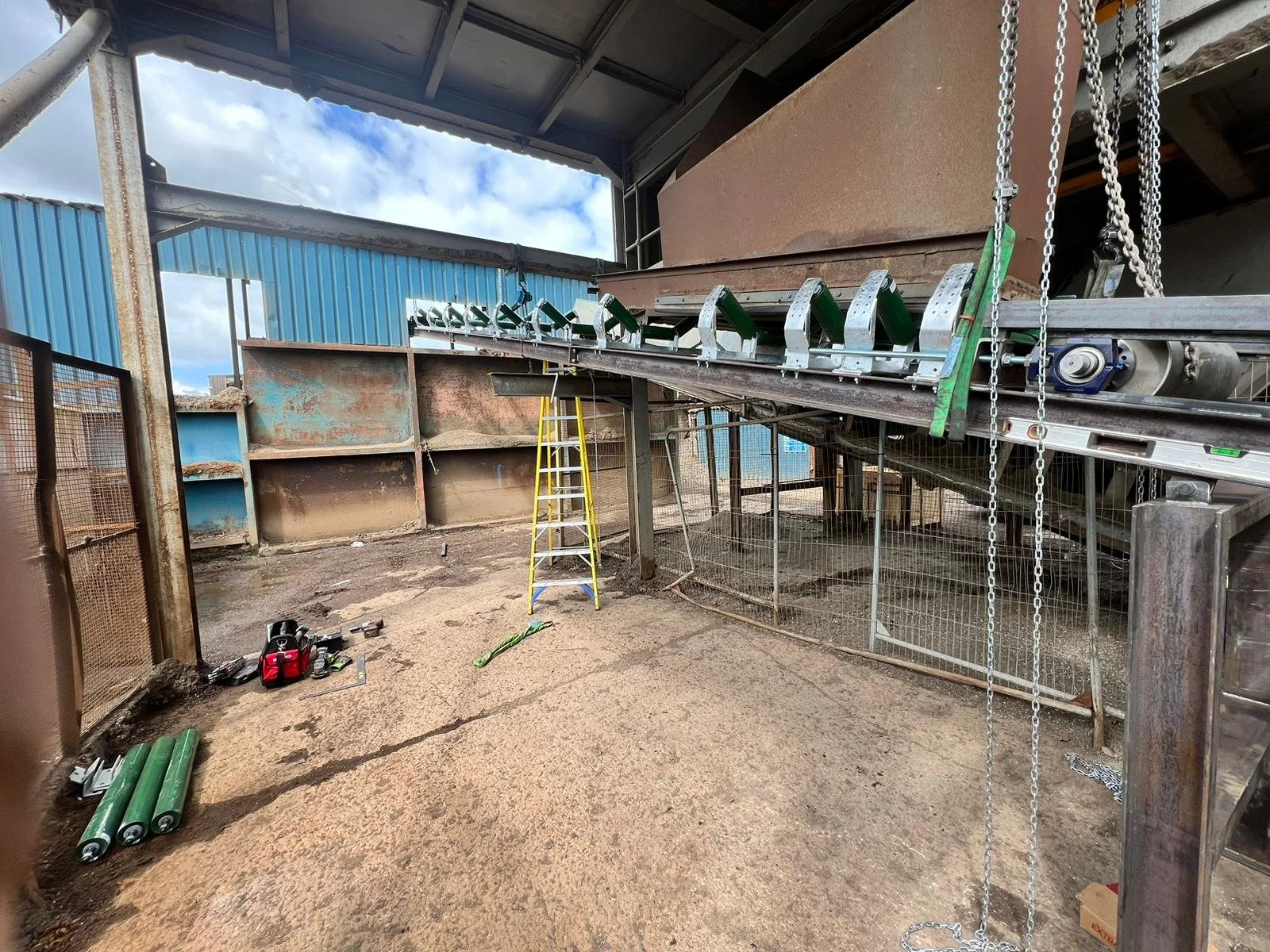 QPI conveyor services including fitting, fabrication and site support