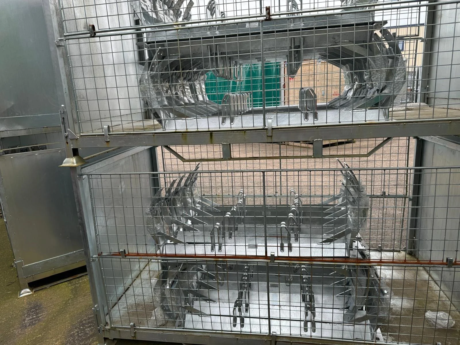 Conveyor transoms and frames
