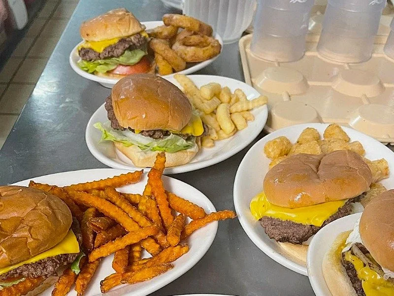 Fresh hand-patted burgers at Southside Cafe, Paris TN