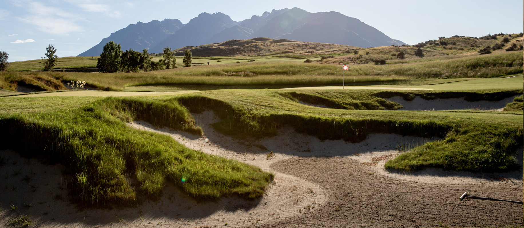 Jack's Point 7th hole beside Lake Wakatipu