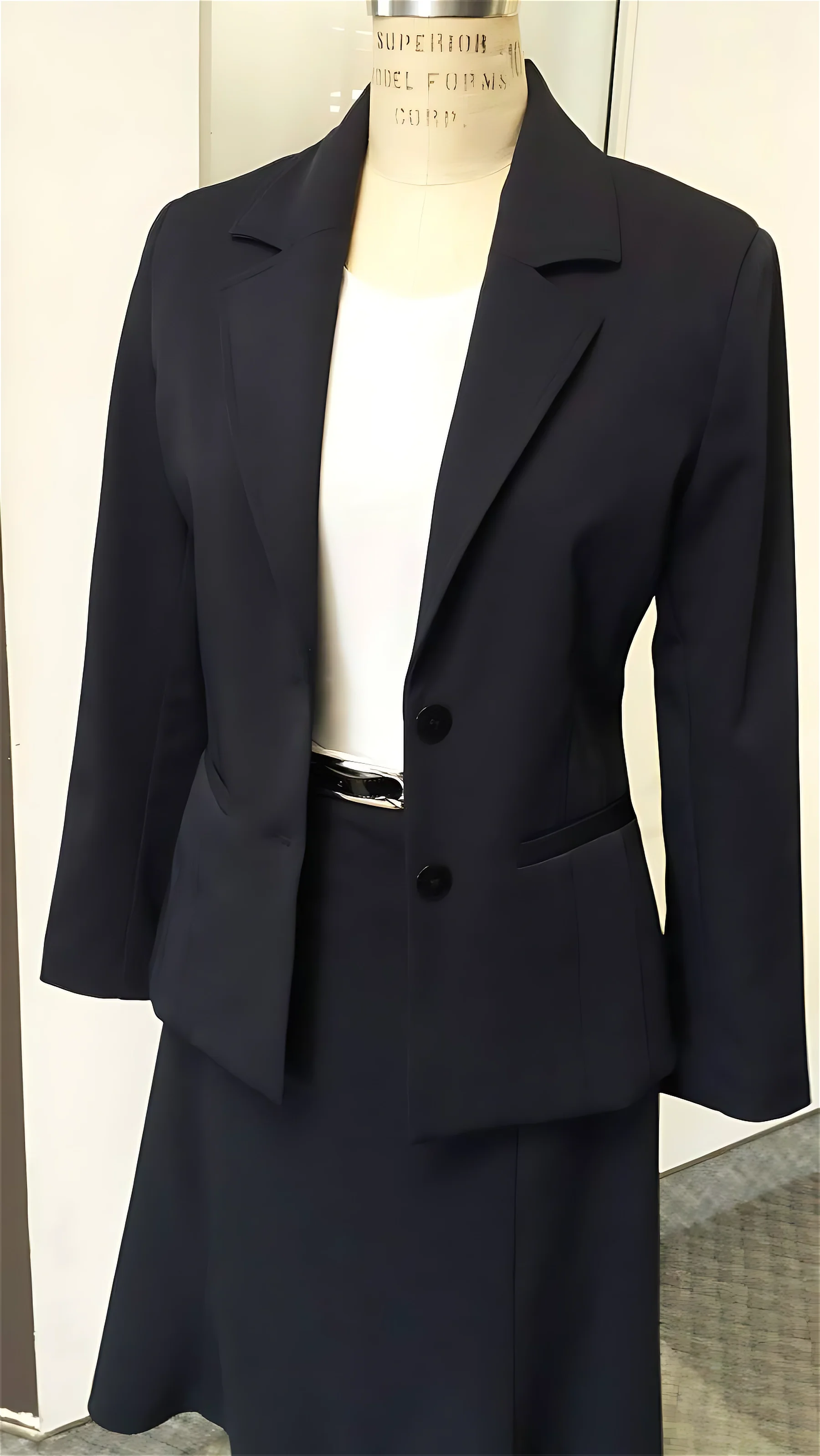 Veston et jupe pour femme — Atelier d'Ilathan