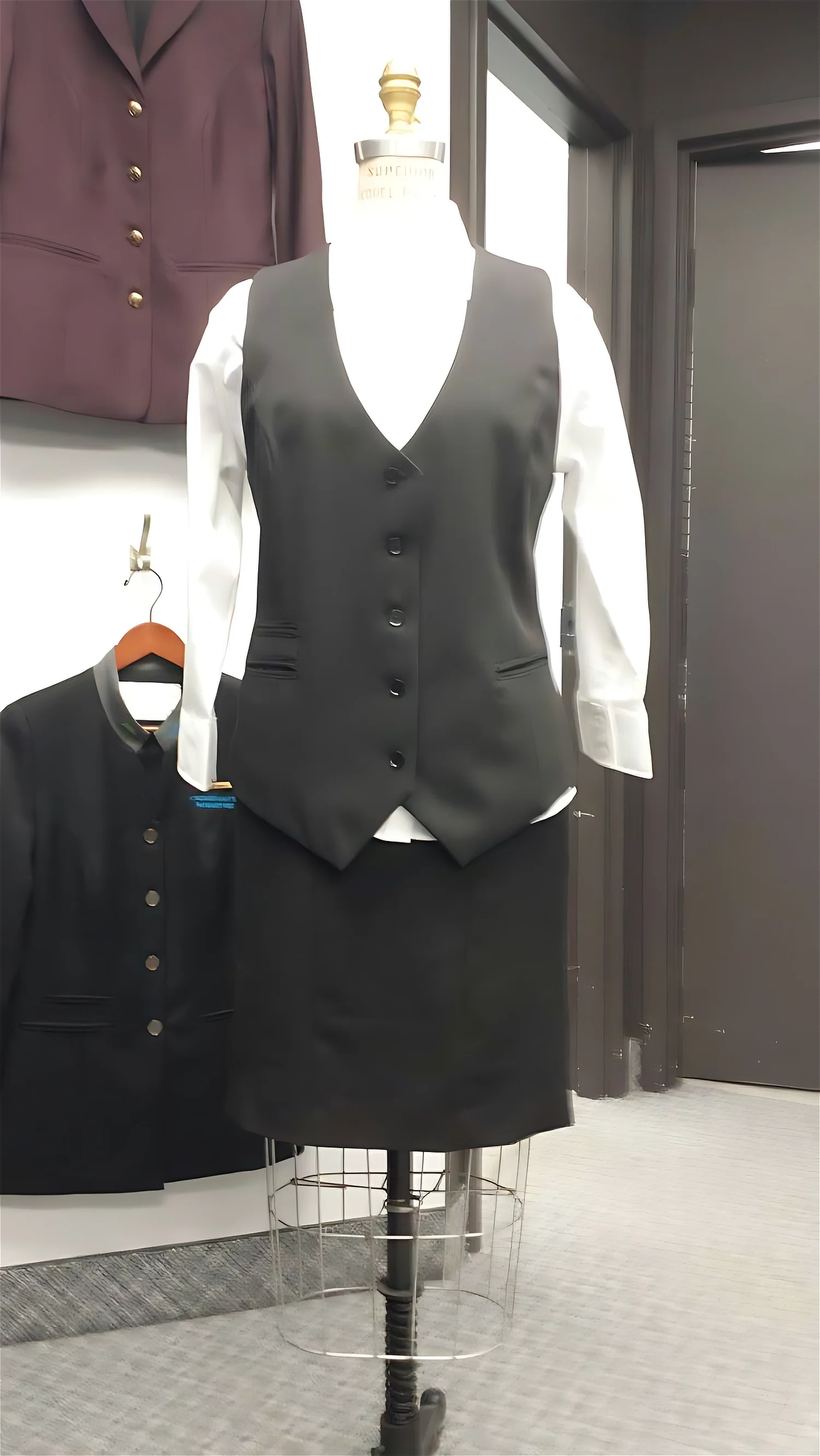 Veston et jupe pour femme — Atelier d'Ilathan