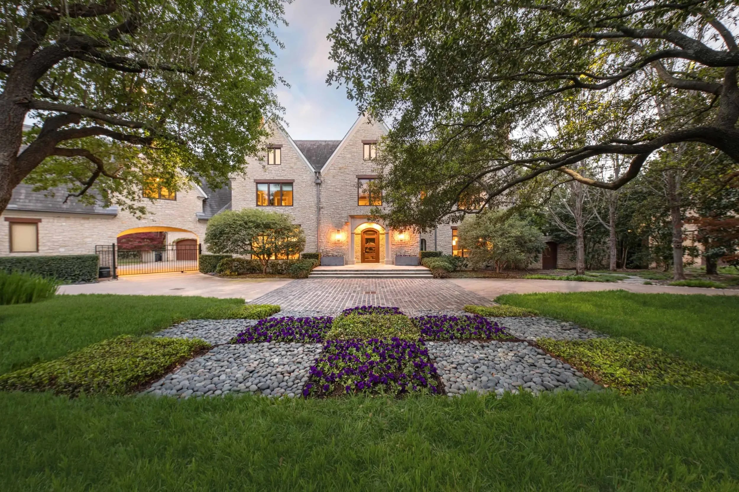 A Buff and Beyond Preston Hollow