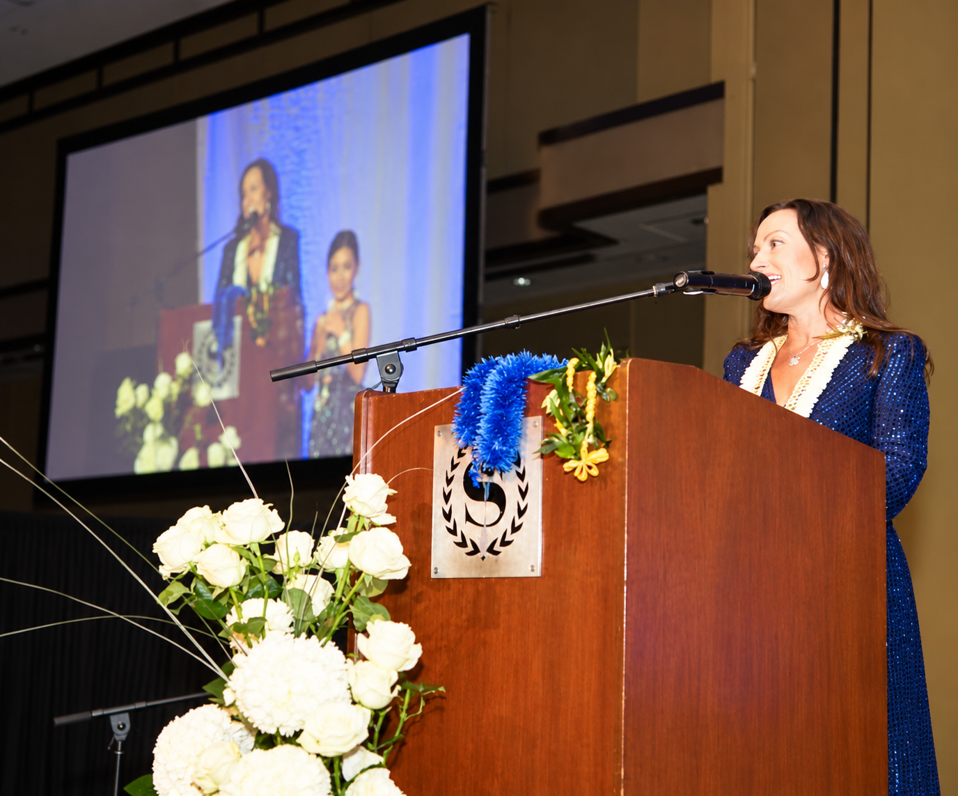 Anette Michelle delivering a keynote