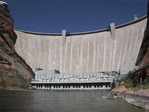 Glen Canyon Dam under construction in the canyon