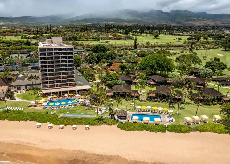 Royal Lahaina Resort & Bungalows on Kaʻanapali Beach