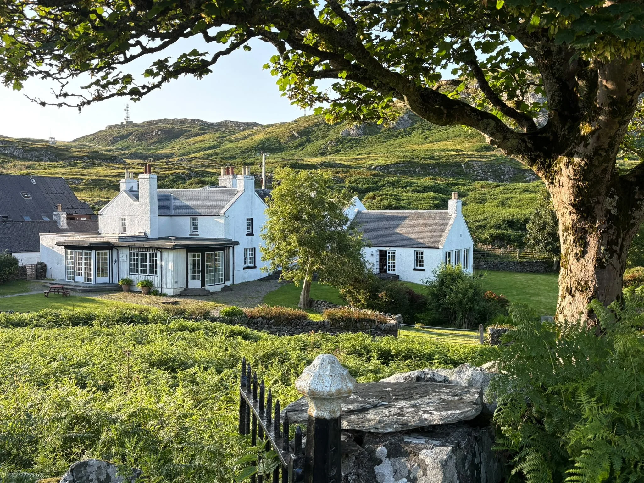 Colonsay Hotel exterior