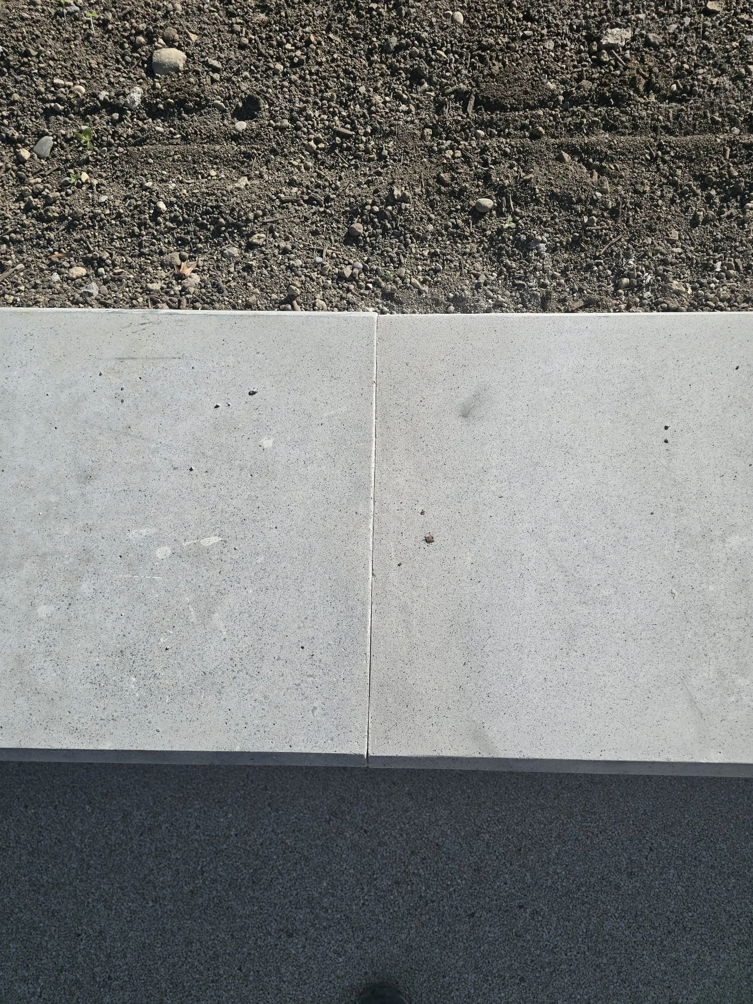 Wohnen im Gut – Kanten und Fugen · Betonkosmetik nachher