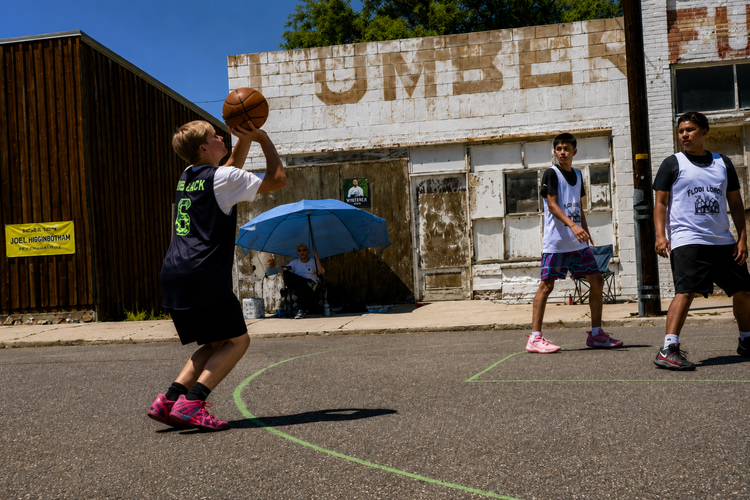 Wyoming Premier Hoops 16U Gold player preparing to shoot