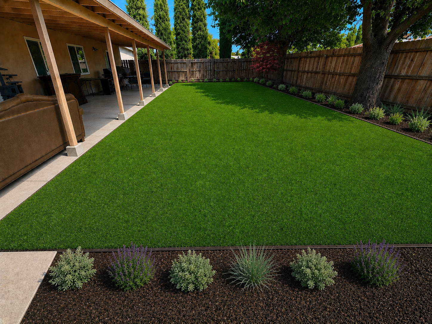 Luxury backyard turf design Modesto CA