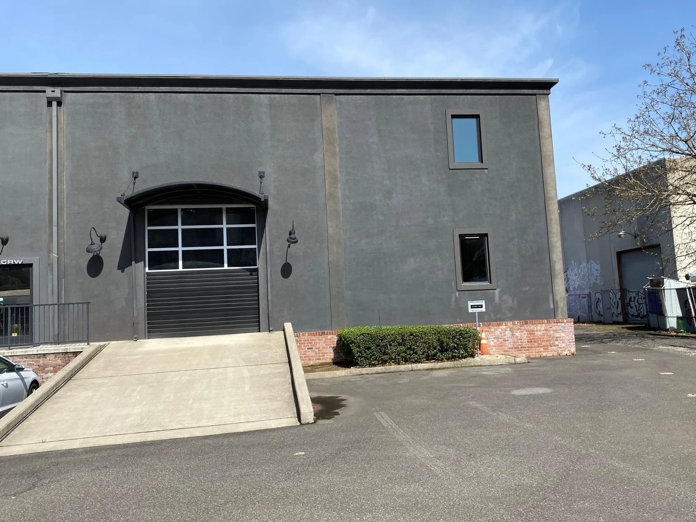 Front Entry Loading Ramp Access View