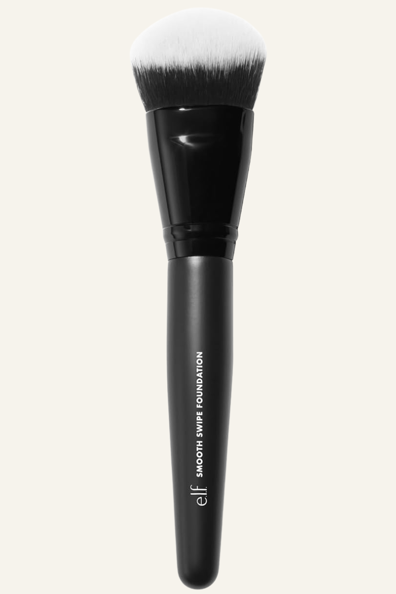 e.l.f. Smooth Swipe Foundation Brush