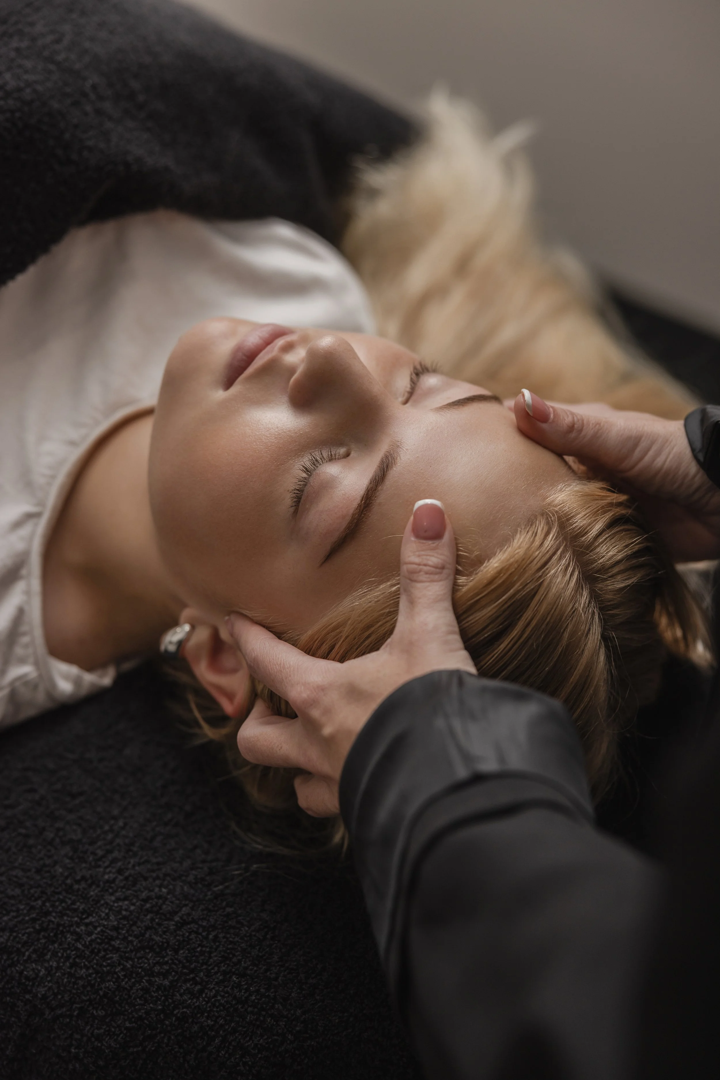 Advanced Skin Consultation + Analysis + Treatment
