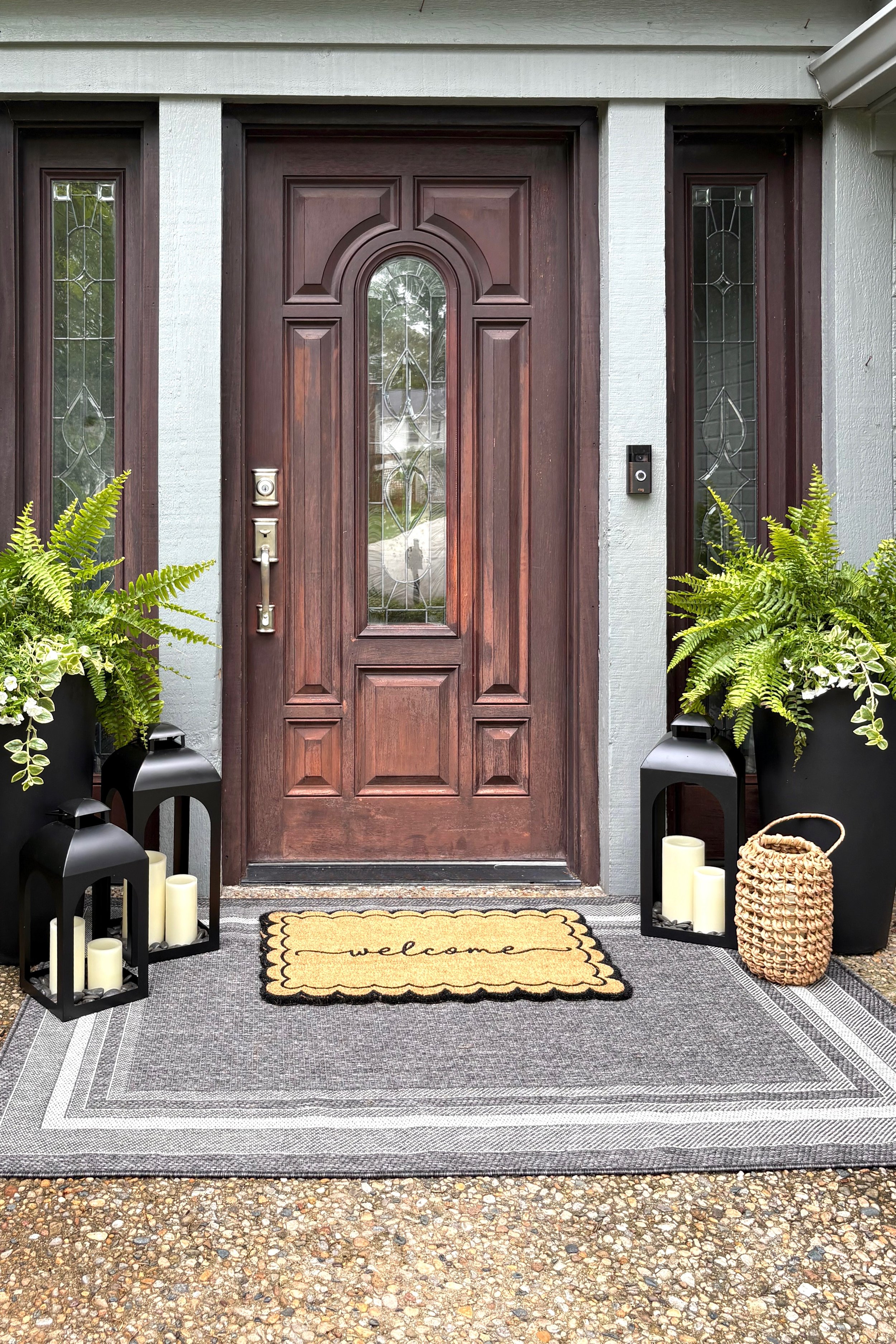 After event entrance styling