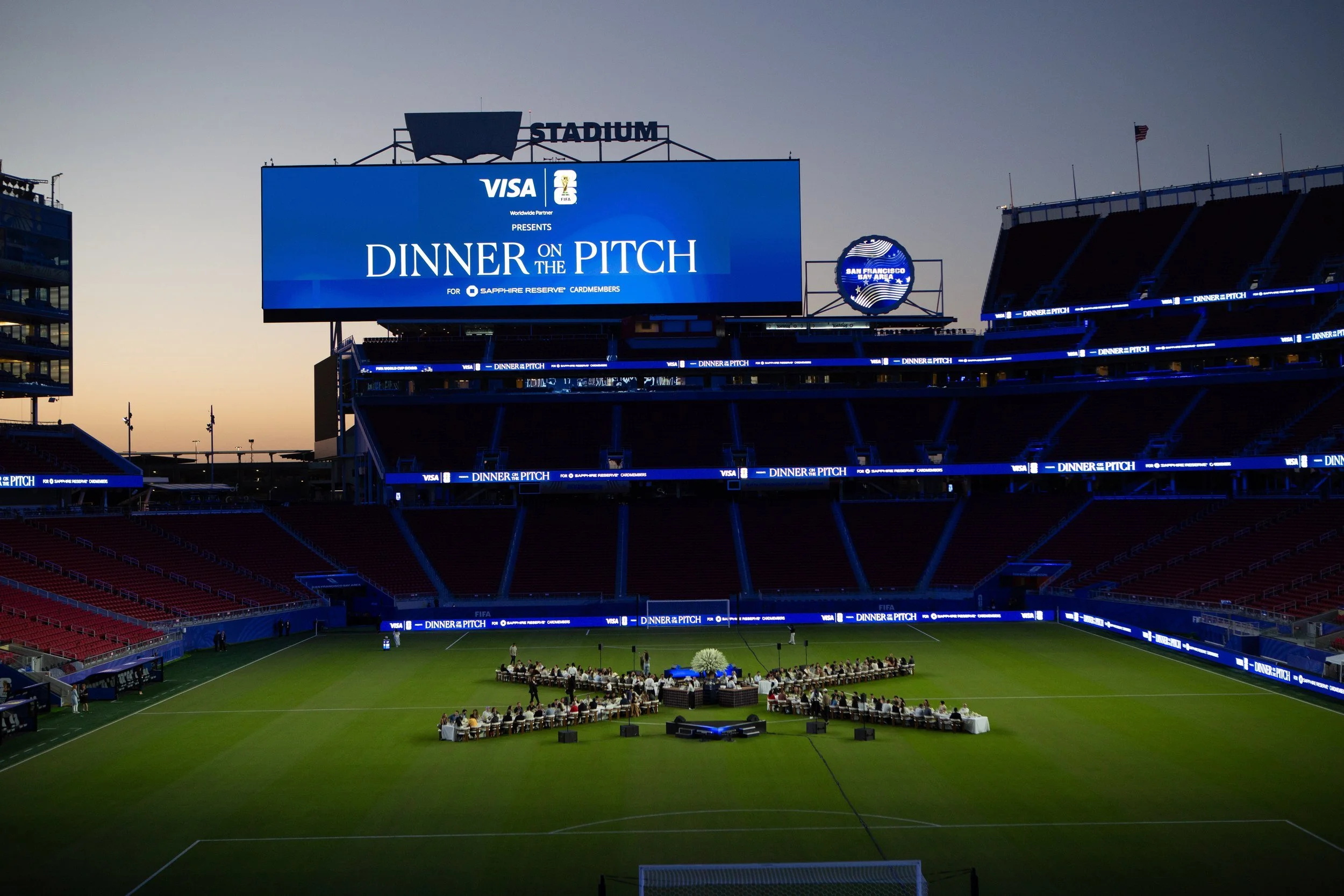Dinner on the Pitch, Menu and place setting on the pitch