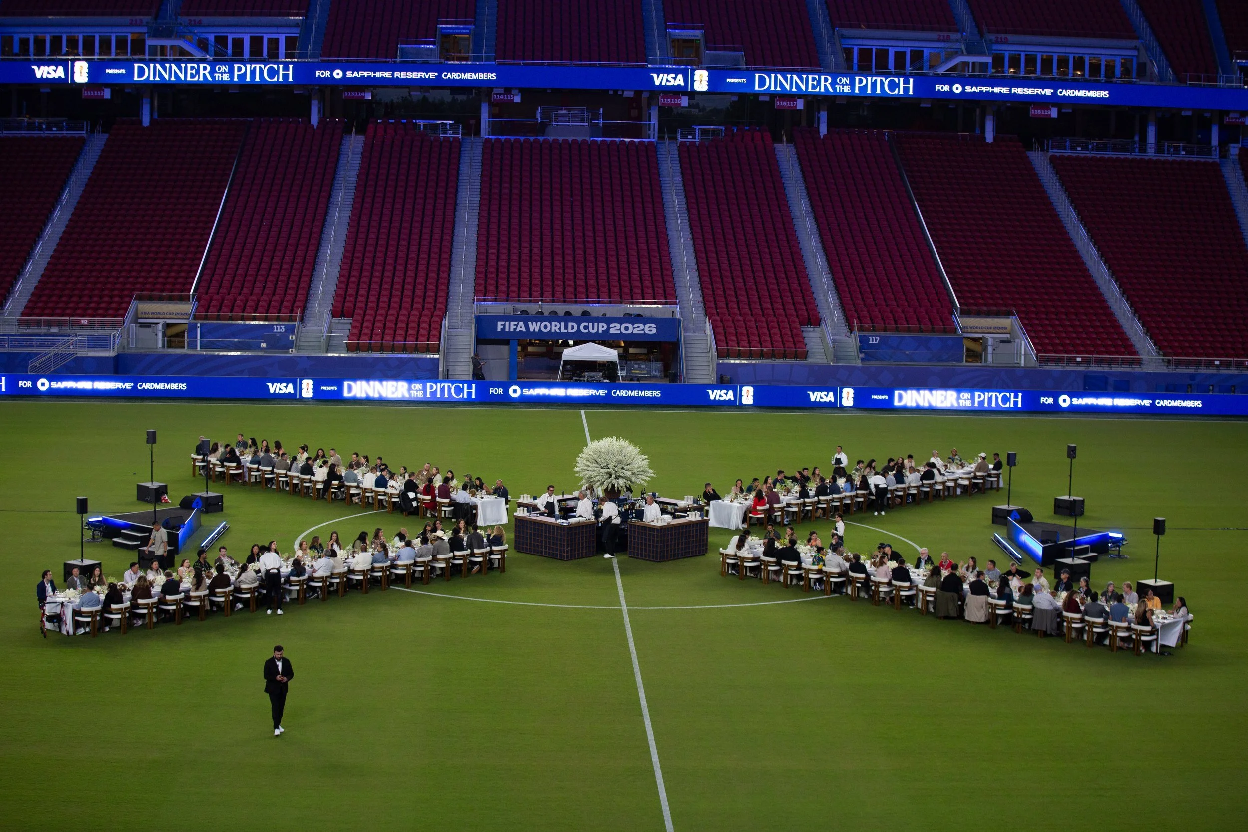 Dinner on the Pitch, Family style service