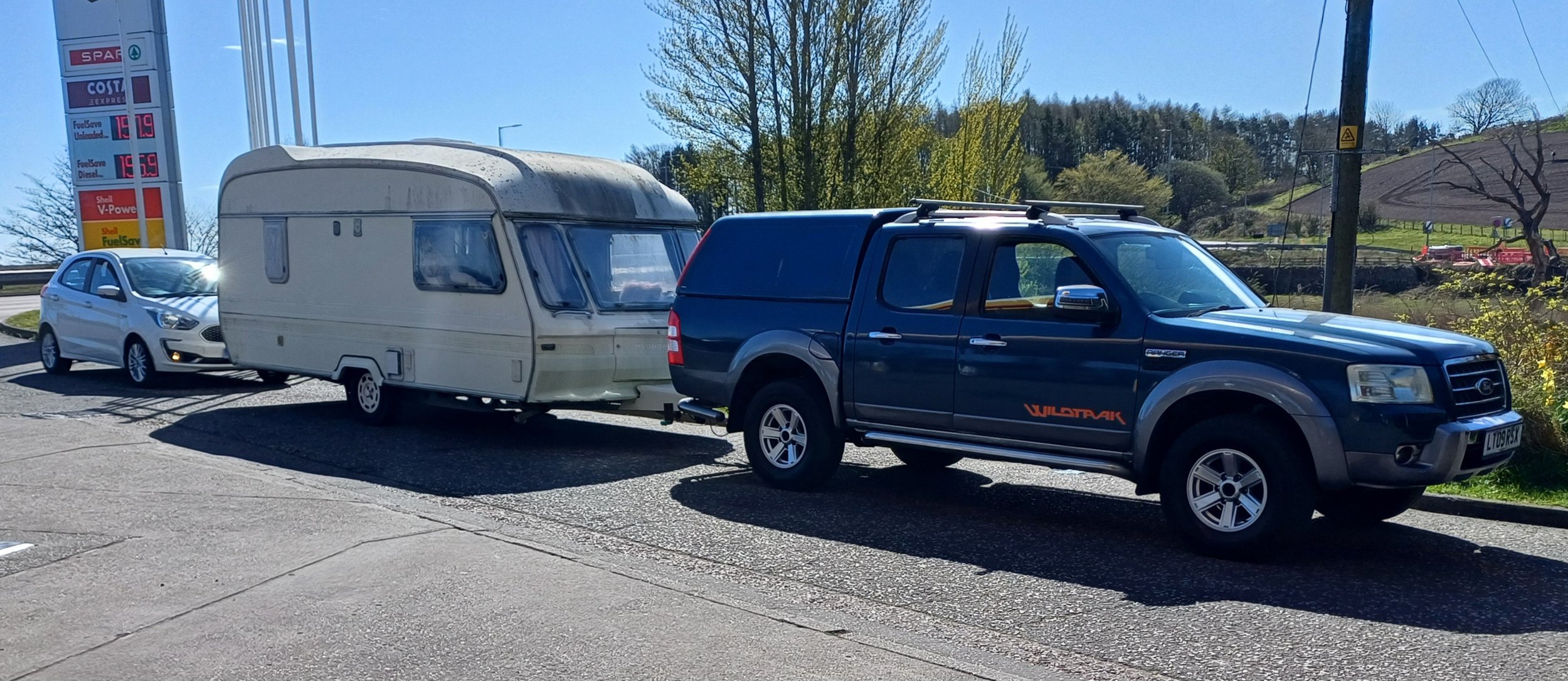 Vintage 1980s Avondale Osprey salvaged for parts by Scotia Caravan Salvage