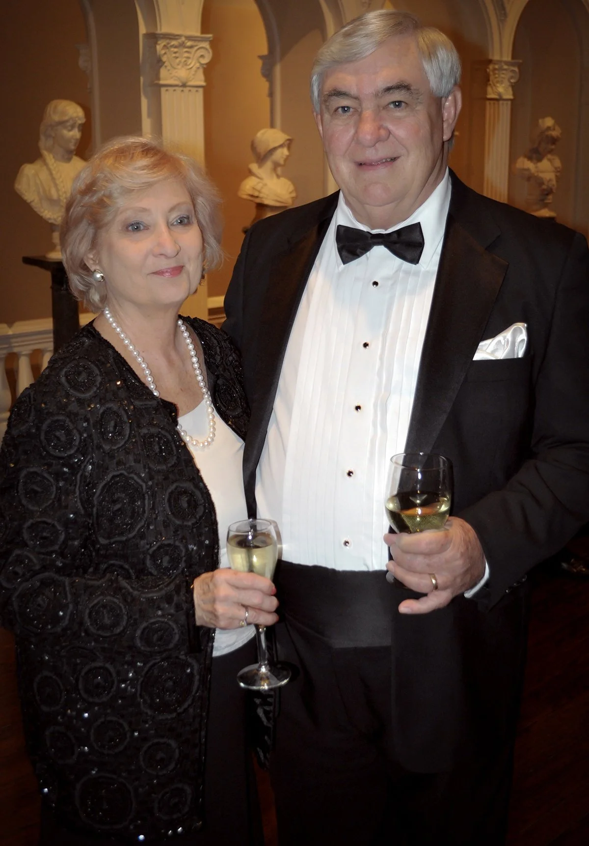 Giving and community in Saint Augustine