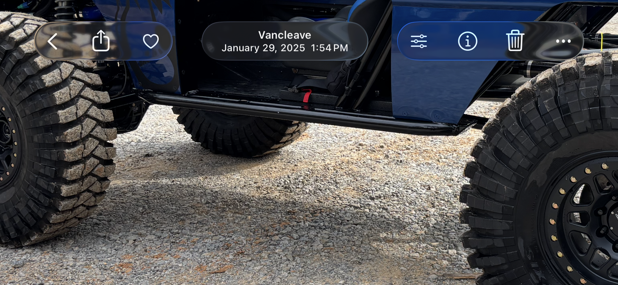 Heavy-duty rock slider left view