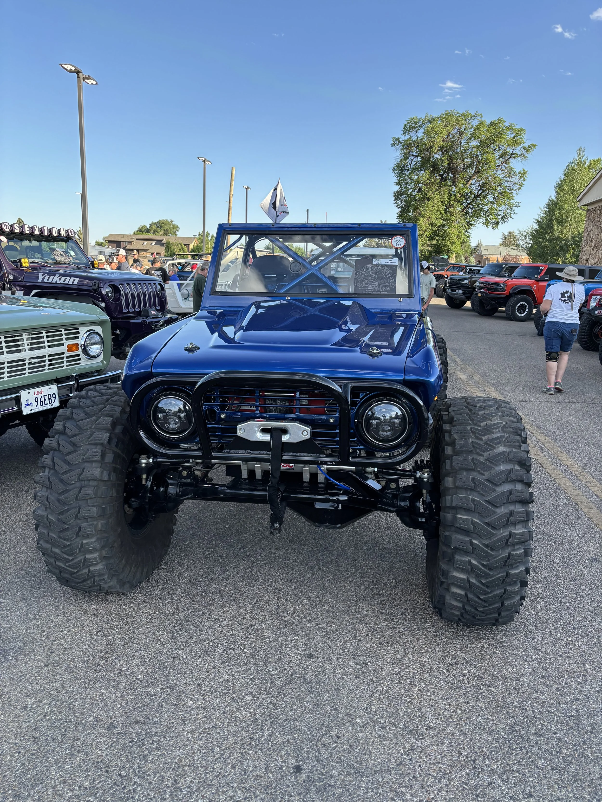 Integrated front stinger left view