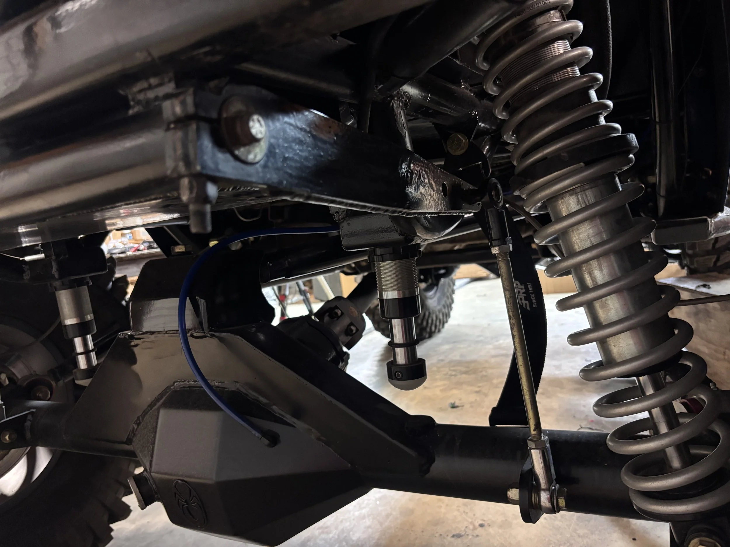 Rear sway bar left view